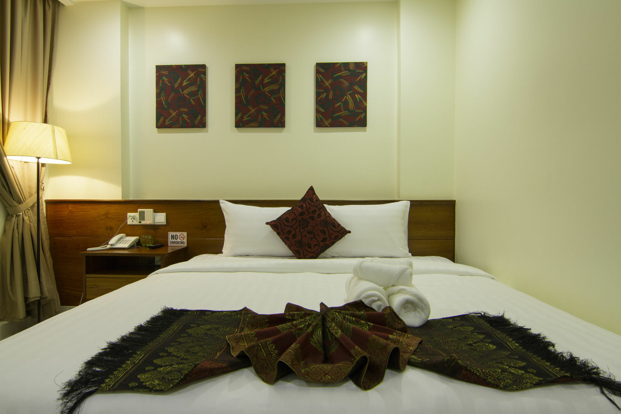 Rose Emerald Hotel Phnompen Kültér fotó