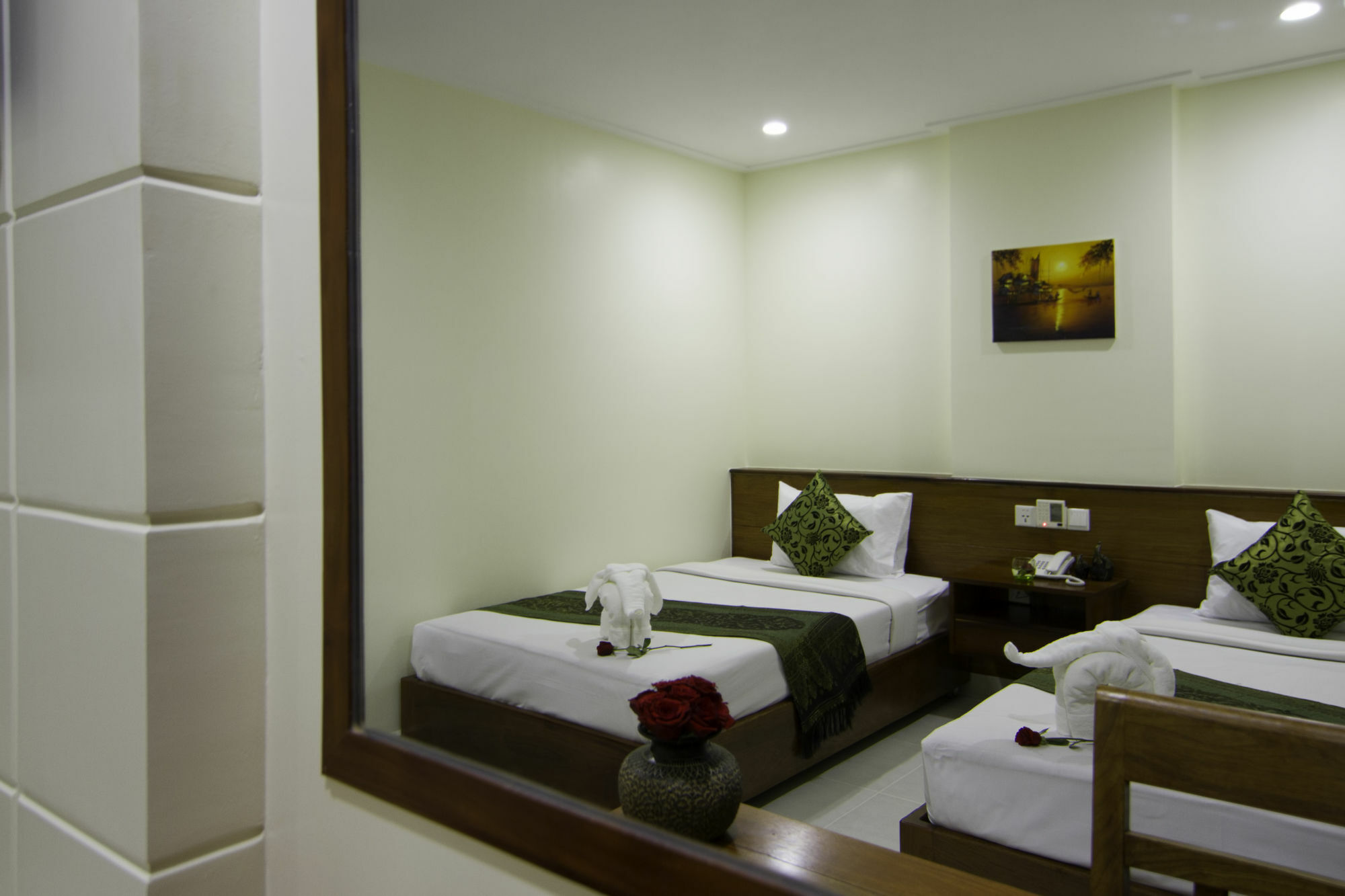 Rose Emerald Hotel Phnompen Kültér fotó